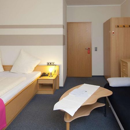 Hotel Garni Am Goetheplatz Bad Münster am Stein-Ebernburg Habitación foto