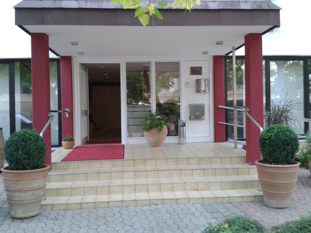 Hotel Garni Am Goetheplatz Bad Münster am Stein-Ebernburg Exterior foto